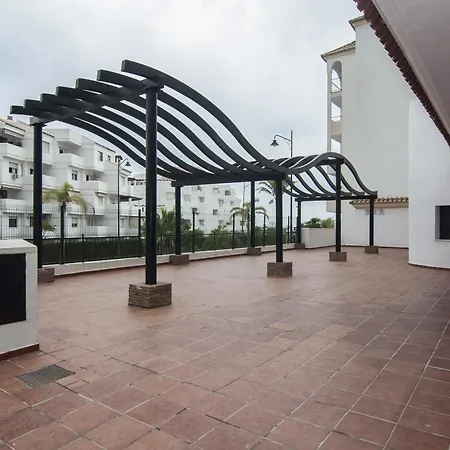 With 2 Bedrooms In Estepona, With Wonderful Sea View, Pool A Estepona