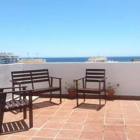 With 2 Bedrooms In Estepona, With Wonderful Sea View, Pool A Apartment *