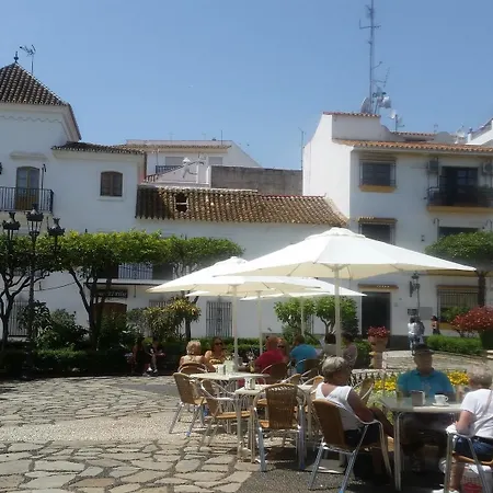 With 2 Bedrooms In Estepona, With Wonderful Sea View, Pool A Apartment Estepona