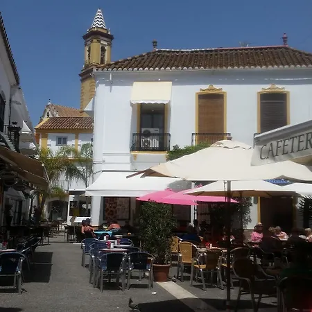 With 2 Bedrooms In Estepona, With Wonderful Sea View, Pool A Estepona